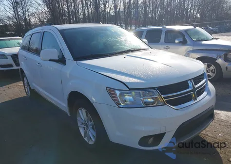 2016 Dodge Journey Sxt z USA, uszkodzony, nr VIN 3C4PDCBB3GT174757